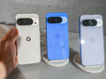 Google Pixel 10 — coloris Porcelain, Bleu et Lavande