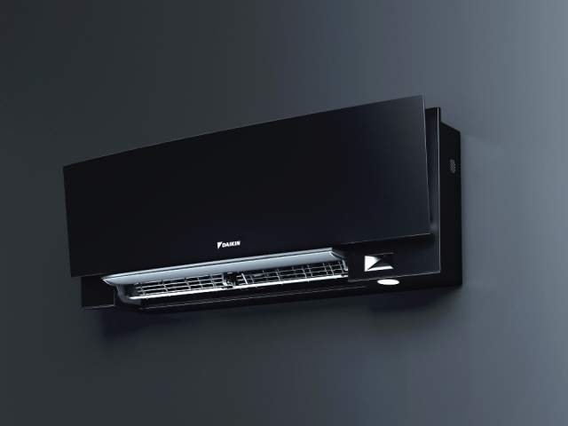 Climatiseur mural Daikin noir design premium ultra-fin